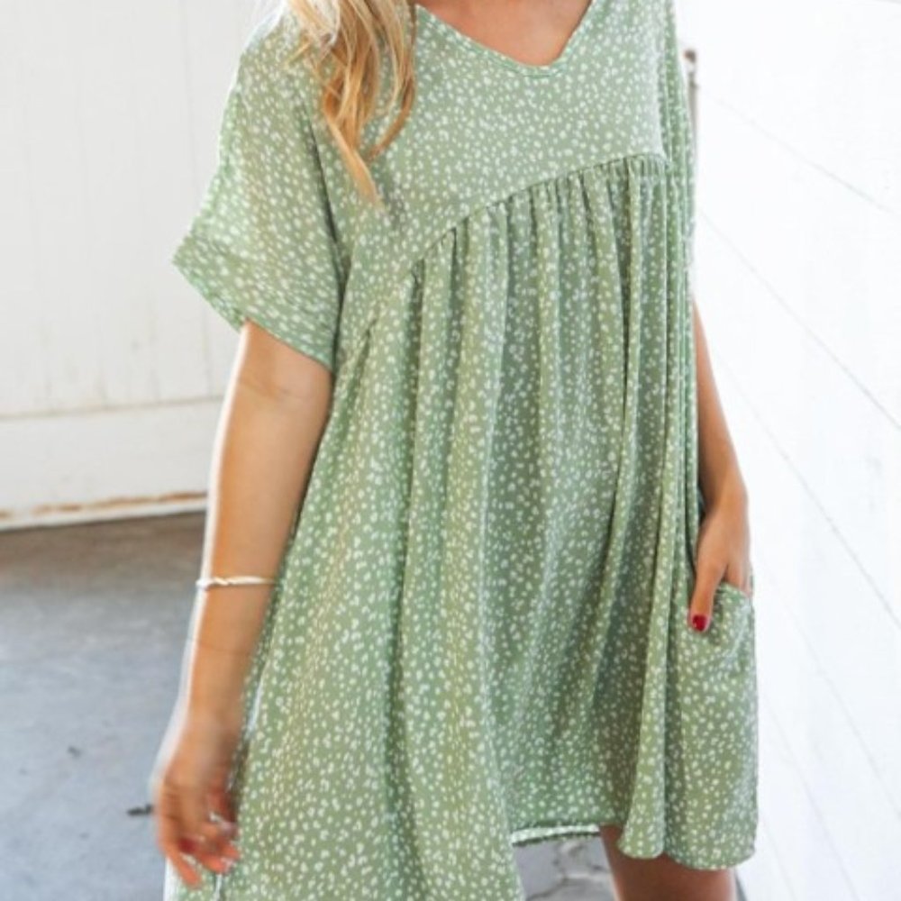 SAGE DOTTED ANIMAL PRINT DOLMAN WOVEN POCKETED DRESS